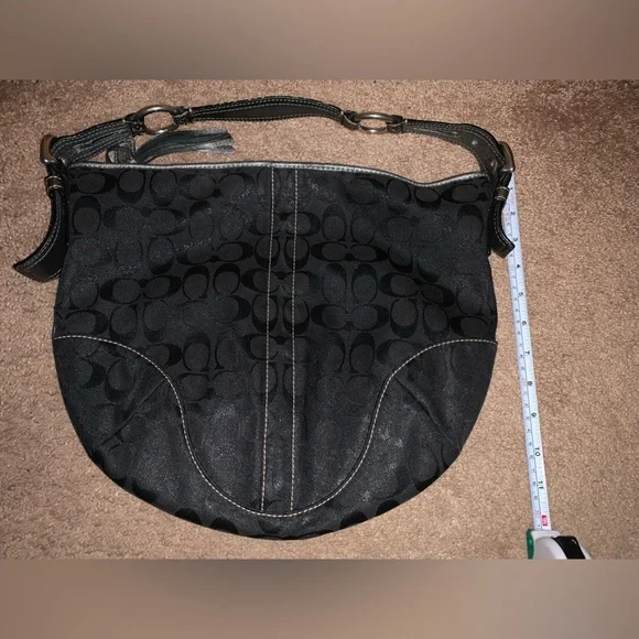 Coach tassel purse. - Picture 2 of 8